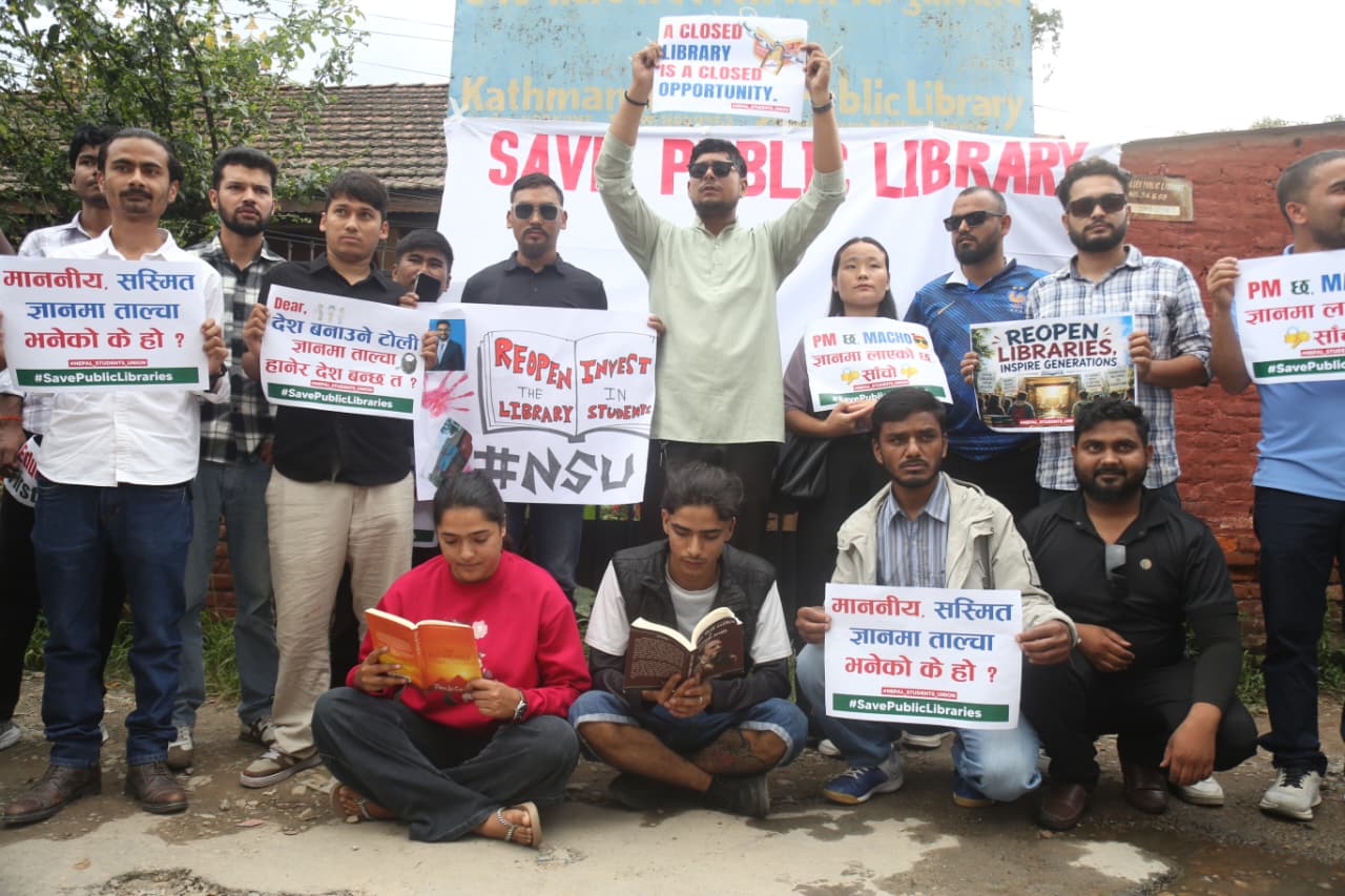 protest-against-public-library-closed (4).jpeg